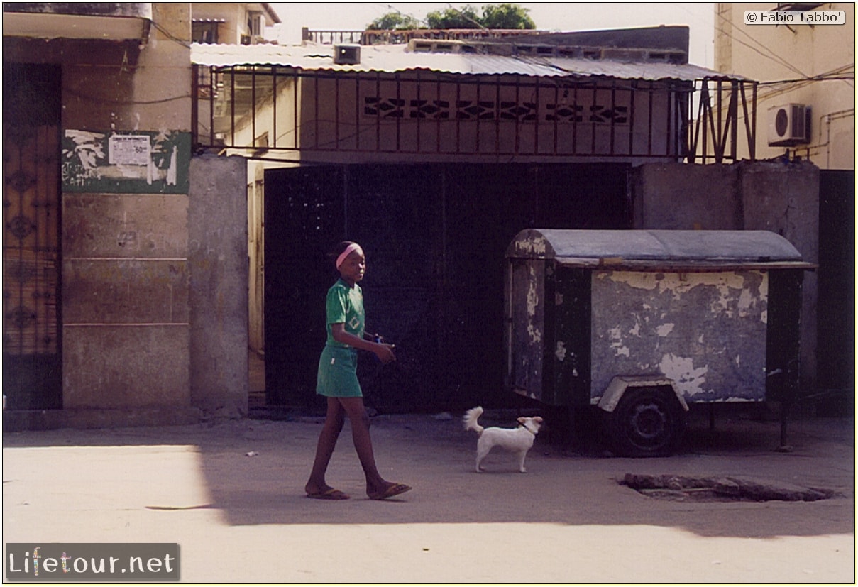 Fabios-LifeTour-Angola-2001-2003-Luanda-Luanda-slums-142