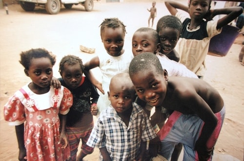 Fabios-LifeTour-Angola-2001-2003-Luanda-Luanda-slums-19773-cover
