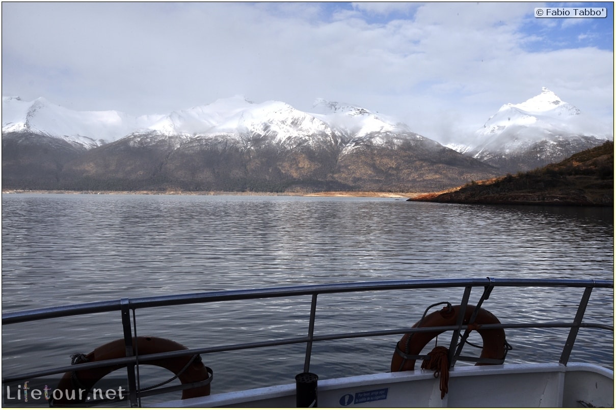 Glacier-Perito-Moreno-Southern-section-Hielo-y-Aventura-trekking-1-Bus-Boat-Trip-1065