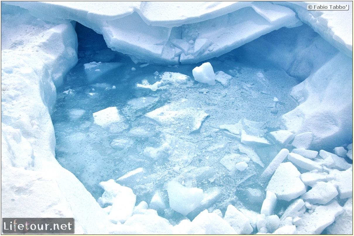 Southern-section-Hielo-y-Aventura-trekking-4-Climbing-the-Perito-Moreno-glacier-45