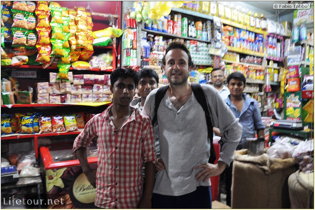 Fabios-LifeTour-Bangladesh-2014-May-Dacca-Night-markets-7499