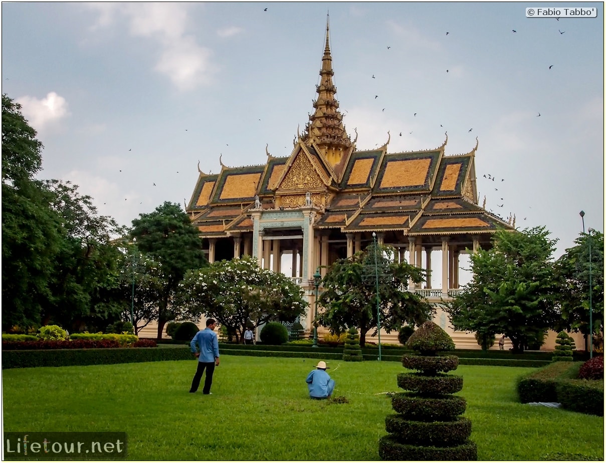 Fabio_s-LifeTour---Cambodia-(2017-July-August)---Phnom-Penh---Royal-Palace---Interior---20082