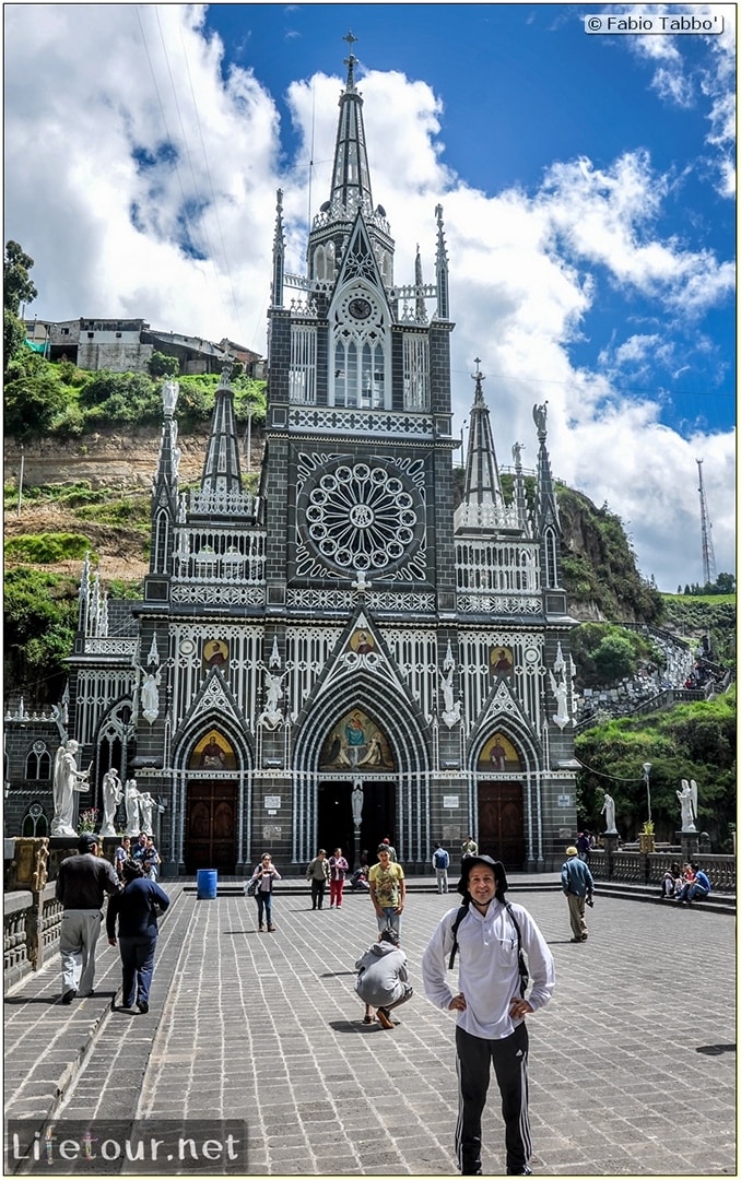 Fabio_s-LifeTour---Colombia-(2015-January-February)---Ipiales---Las-Lajas-sanctuary---Outside-views---6518