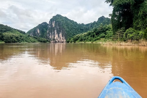 Laos-Luang-Prabang-Tourism-Kayaking-in-the-Mekong-river-18763 COVER